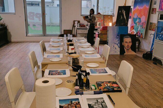 Porto: Acrylic Painting Workshop for Groups at Antero de Quental - FAQ