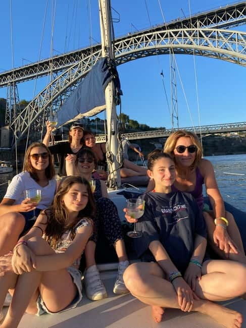 Porto: City Cruise with Welcome Drink, Port, & Sunset Option - Key Points