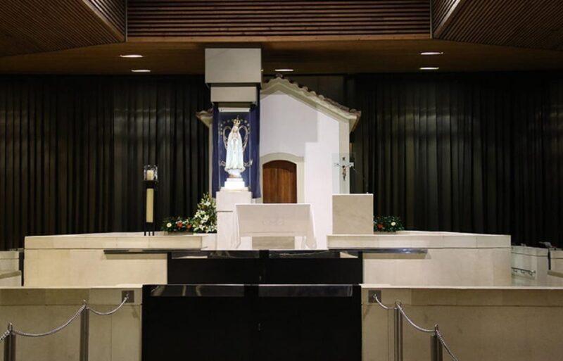 Porto: Complete Private Tour to the Sanctuary of Fatima - Practical Tips for Your Day Trip