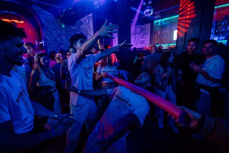 Porto: Crazy Pub Crawl with 8 Drinks, Free Shots, Games +VIP - Key Points