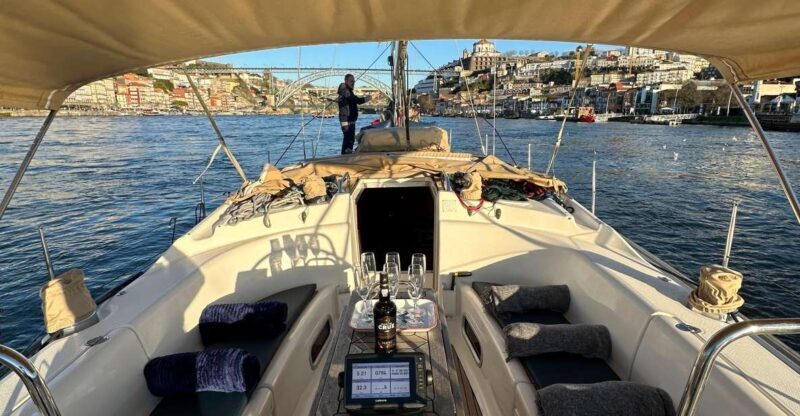 Porto: Douro river Boat tour with wine tasting (small group) - FAQs