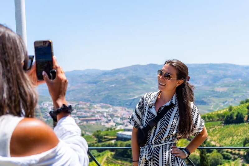 Porto: Douro Valley Tour with Lunch, Boat Cruise & Tastings - Winery Visits & Tastings: A Deep Dive into Port and Douro Wines