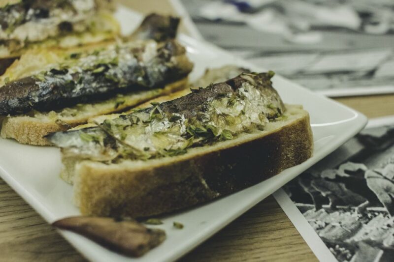 Porto: Evening Local Food Crawl with Drink Pairings - The Itinerary Breakdown