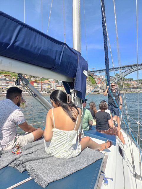 Porto: Exclusive Party aboard a charming sailboat with drink - Who Will Love This Tour?