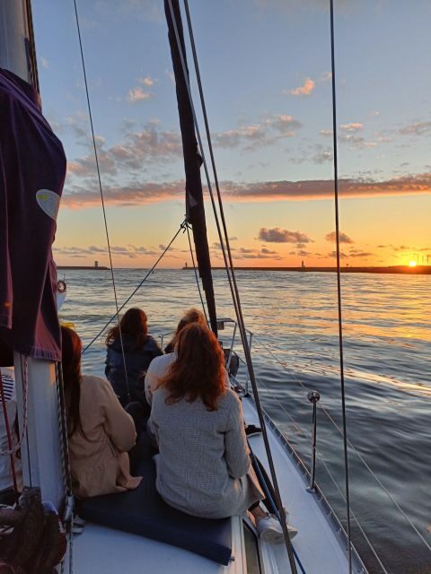 Porto: Exclusive Party aboard a charming sailboat with drink - Frequently Asked Questions