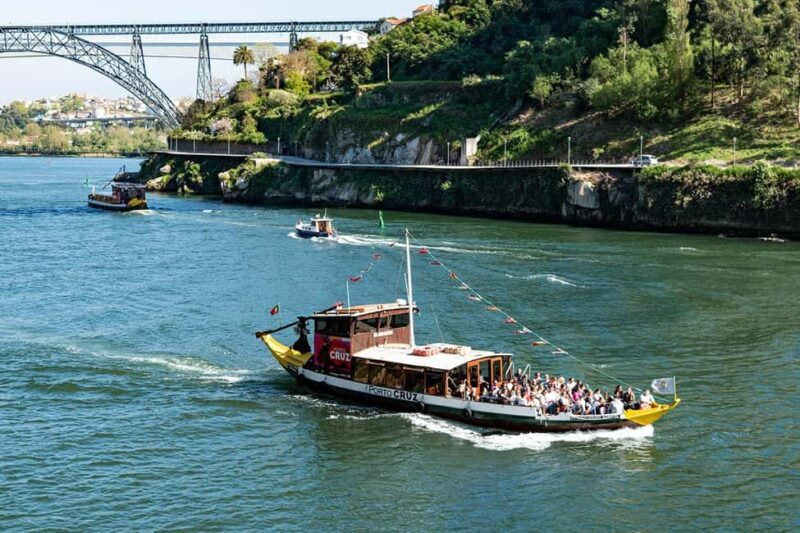 Porto: Explore 6 Iconic Bridges on an Authentic Rabelo Boat - What to Expect from the Cruise