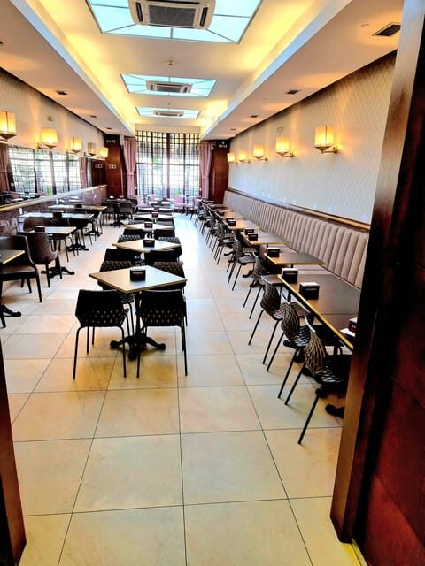 Porto: Food and Wine Walking Tour with José - Key Points