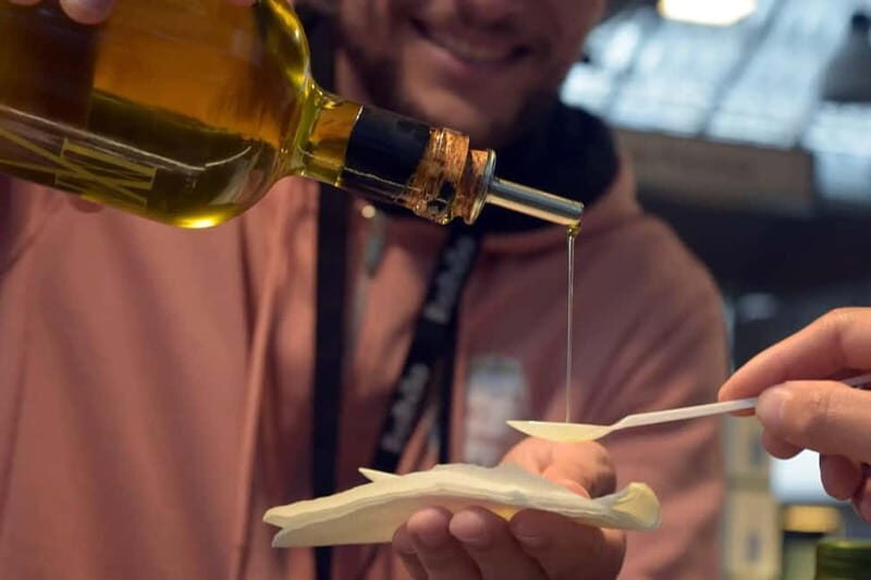 Porto: Food Tour with Tastings and Souvenirs - Key Points