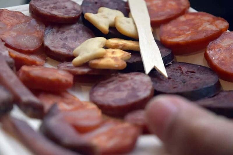 Porto: Food Tour with Tastings and Souvenirs - The Experience: What Makes It Stand Out?