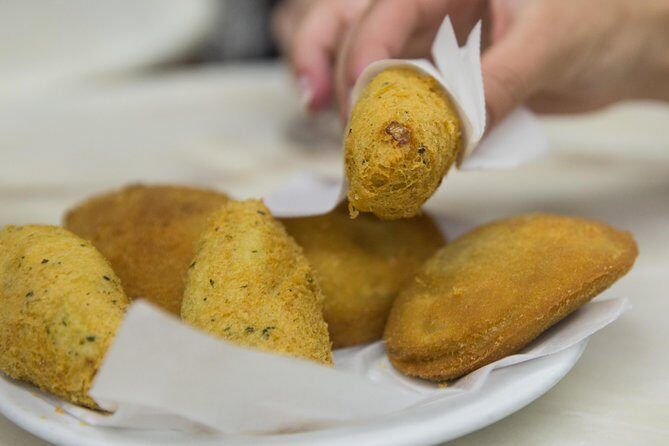 Porto Food & Wine Tasting Tour with Lunch or Dinner Option - Who Would Love This Experience?