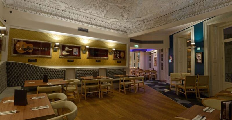 Porto: Hard Rock Cafe Skip-the-Line with Set Menu - A Closer Look at the Experience