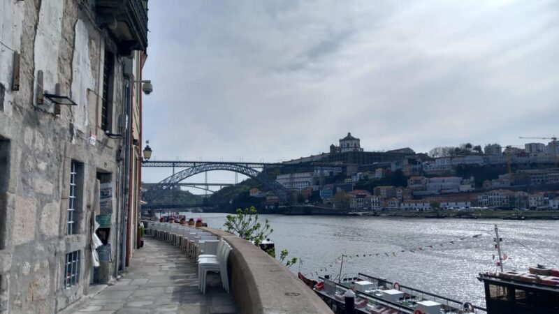 Porto Historic Center: Small Group Walking Tour & Cathedral - Why This Tour Works Well