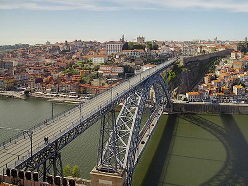 Porto: Historic e-Bike Tour with a guide - Who Should Consider This Tour?