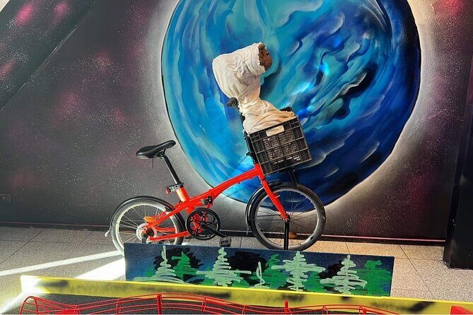 Porto Indoor Mini Golf Experience with Bar - Key Points