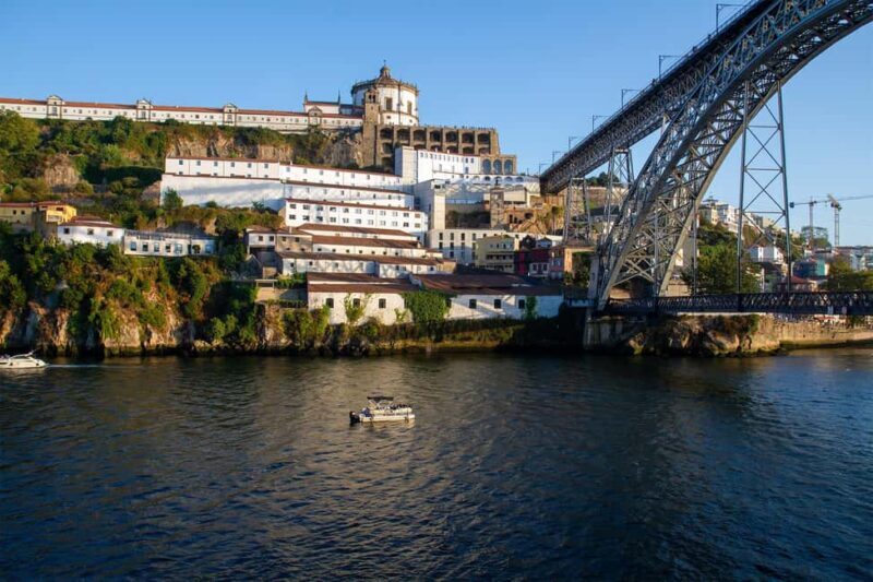 Porto: Old Town and Gaia Boat Tour - Exploring the Porto: Old Town and Gaia Boat Tour