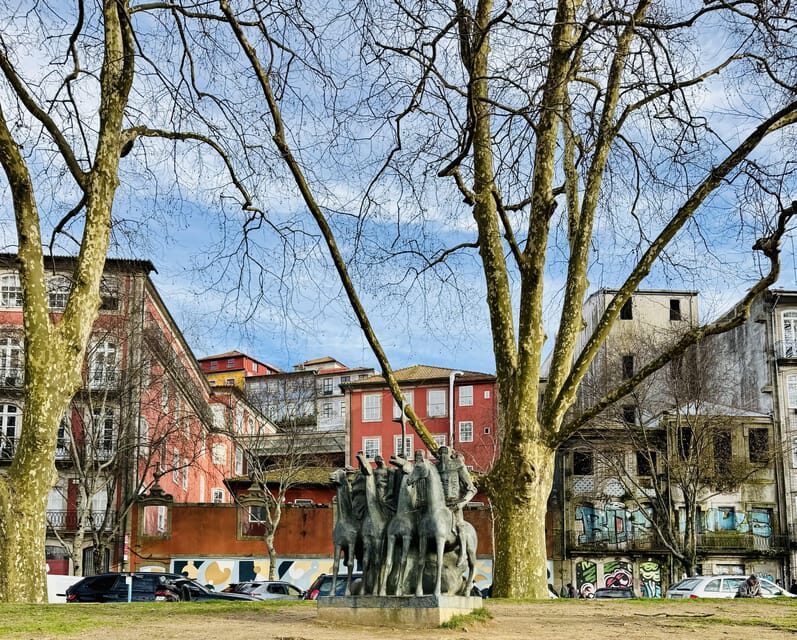 Porto "Old Town" Walking Tour (small groups) - What’s included and what’s not