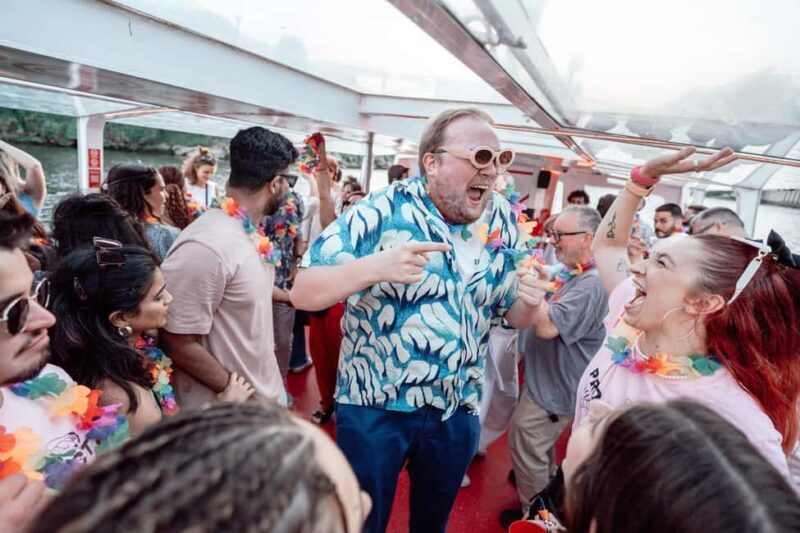 Porto: Party Boat Cruise & Nightlife Tour with Free Drinks - Key Points