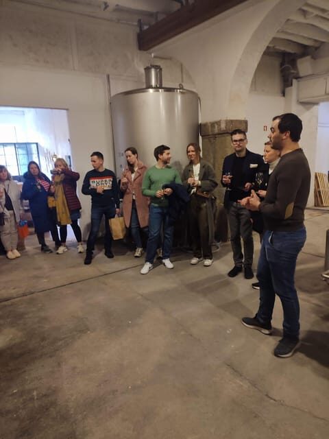 Porto: Port and Douro Wine Walking Tour with Tastings - Exploring the Port and Douro Wine Walking Tour