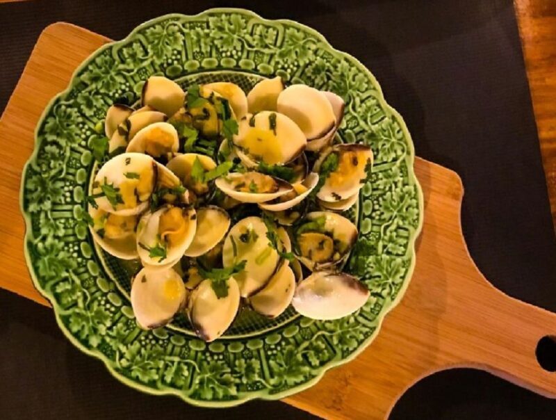 Porto: Premium Portuguese Food Tour and Sightseeing - Key Points