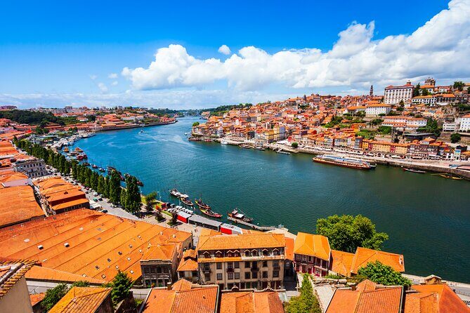 Porto Private 2-Hour Custom Sightseeing Experience - Who Should Book This Tour?