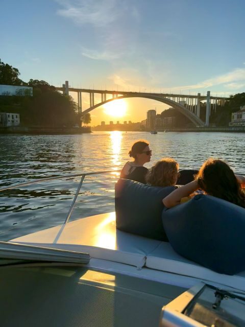Porto PRIVATE Boat Tour: 6 Bridges, River Mouth & SUNSET - A Closer Look at the Porto Private Boat Tour