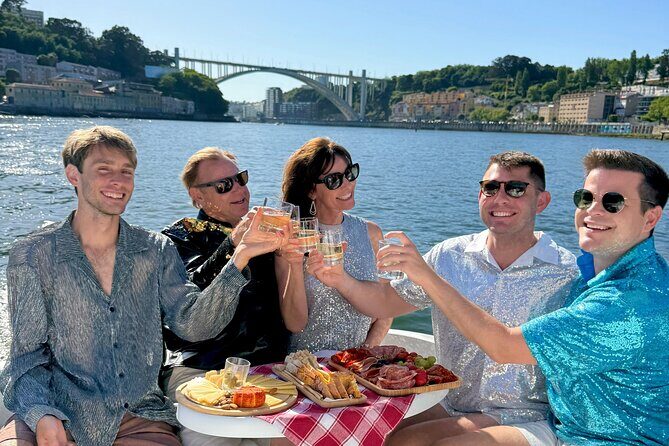 Porto PRIVATE Boat Tour: Bridges, River Mouth & SUNSET - What Makes This Tour Stand Out?