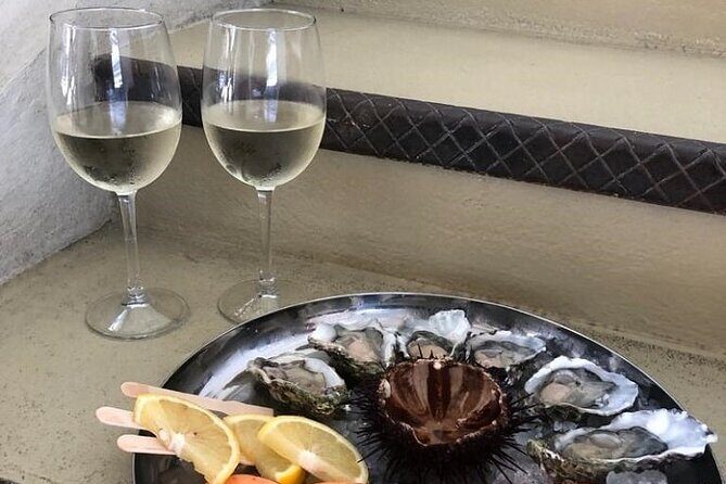 Porto Private Gourmet Food & Wine Historic Tour with a Sommelière - Key Points