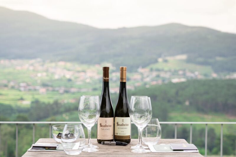 Porto: Private Green Wine Tour: Visit 2 Wine Estates & Lunch - FAQs