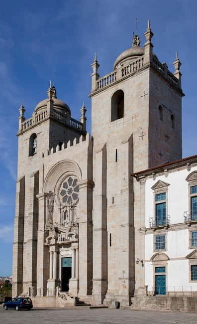 Porto: Private Historic Center Walking Tour with Degustation - FAQs