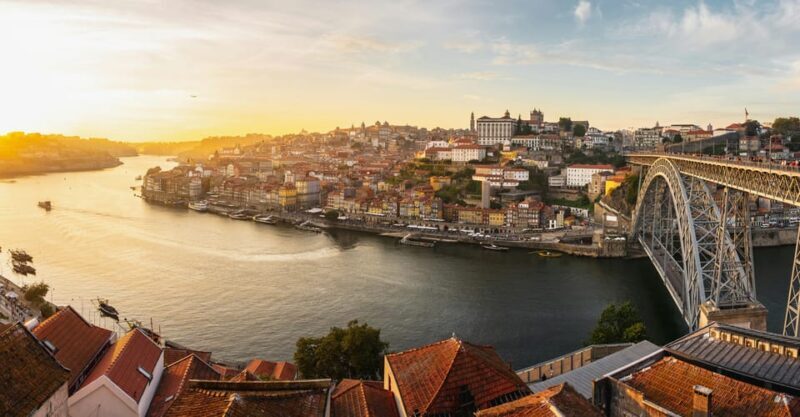 Porto: Private Historical Walking Tour with Local Guide - The Value for Money