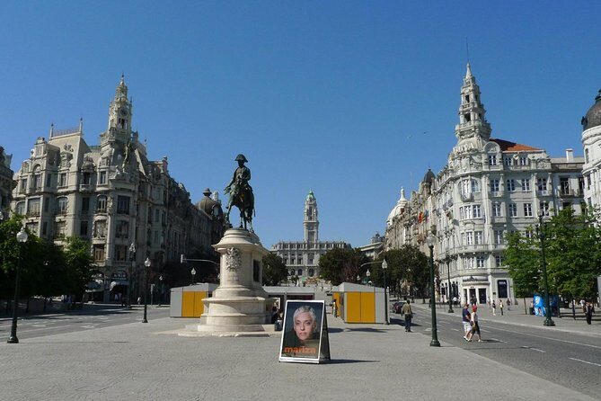 Porto private morning Tour, discover the most iconic attractions - The Transport and Guide Experience