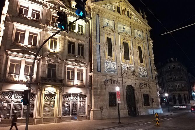Porto private night Tour, discover the most iconic attractions - An In-Depth Look at the Porto Night Tour