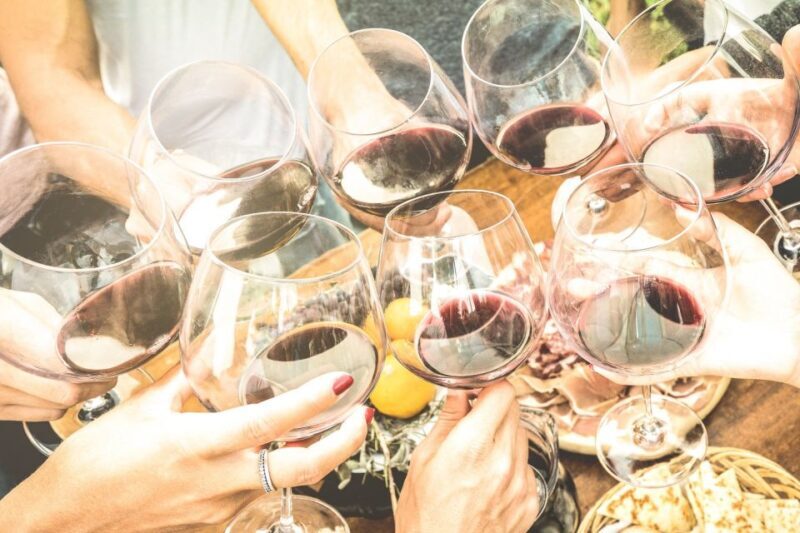 Porto: Private Tour - Wineries, Tastings, Picnic, boat trip - Who Should Consider This Tour?