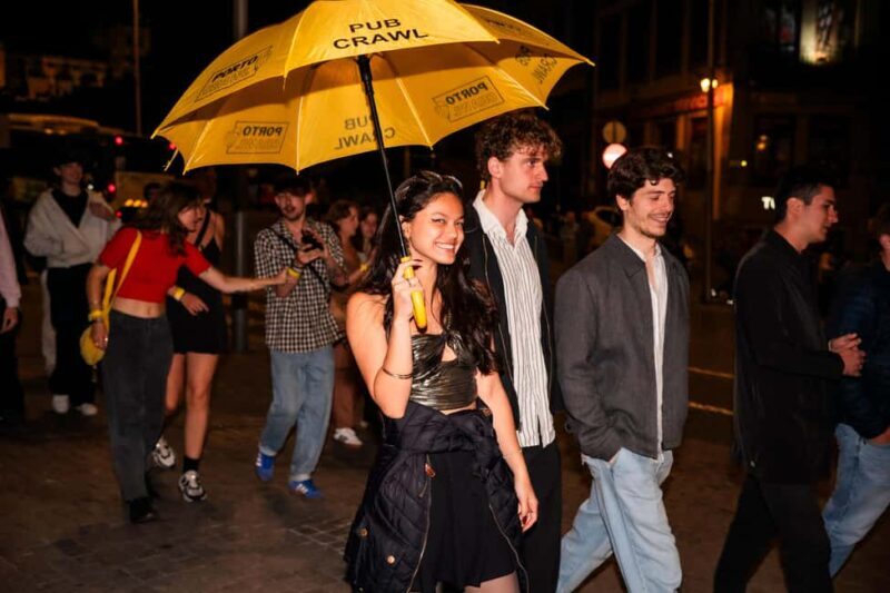 Porto: Pub Crawl with 7 drinks, Games, and VIP Club Entry - The Sum Up