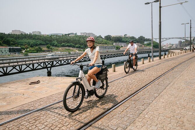 Porto Riverbank E-Bike Tour - Atlantic Coast, Gardens - A Closer Look at the Porto Riverbank E-Bike Tour