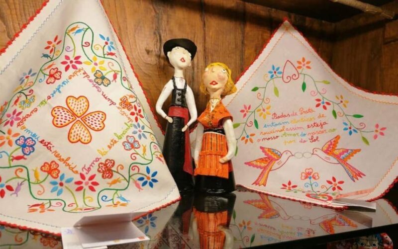 Porto: Santiago de Compostela & Viana do Castelo Tour - Who is this tour best suited for?