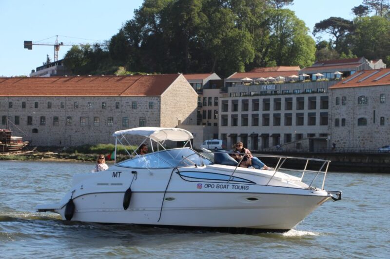 Porto SHARED Boat: Bridges, River Mouth & SUNSET w/ DRINKS - FAQs