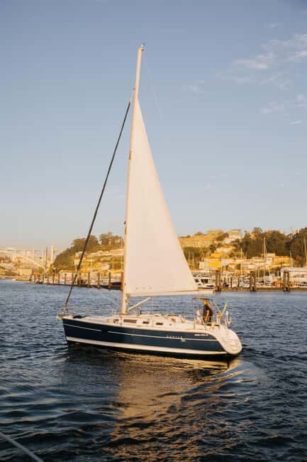 Porto: Sunset Cruise with Welcome Drink in a Sailboat - The Experience: A Deep Dive into the Sunset Cruise