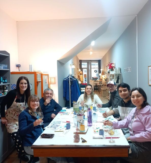 Porto: Tile Painting and Cocktails in Downtown Porto - What Makes This Experience Stand Out?