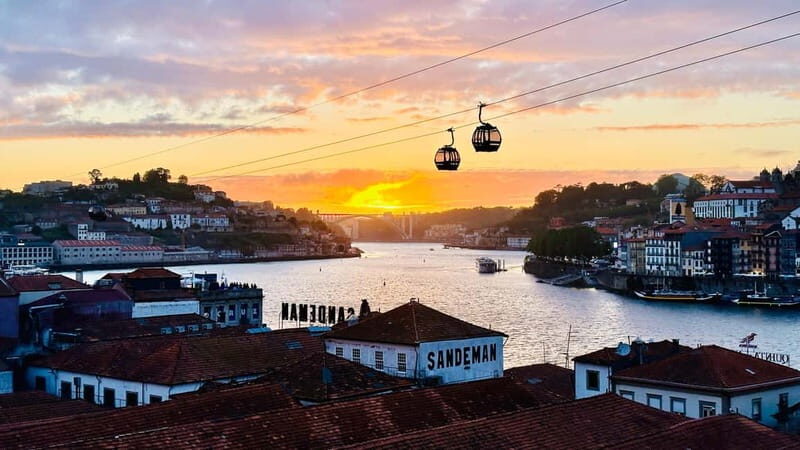 Porto to Gaia Sunset Walking Tour - Port Wine Included - Exploring the Itinerary: What Youll Experience