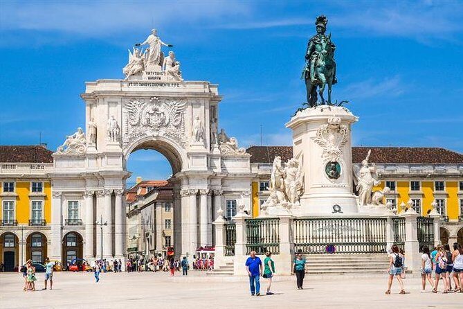 Porto to Lisbon Up to 4 Stops: Aveiro, Nazare, Fatima & Obidos - Practical Tips for Travelers
