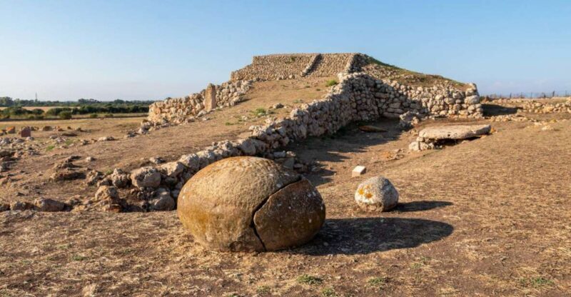 Porto Torres: Monte d'Accoddi & Su Crucifissu Mannu - Key Points
