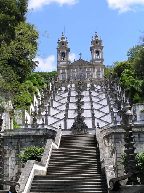 Porto Tour: Half Day /Braga / Guimarães - where Portugal was born! - FAQ