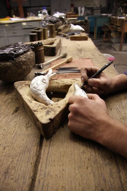 Porto: Tour to the world of silver in a century-old workshop - Key Points