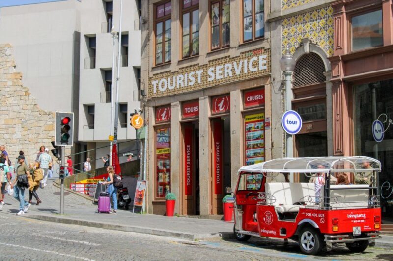 Porto: Tuk Tuk Sunset Tour with Glass of Port Wine - Key Points