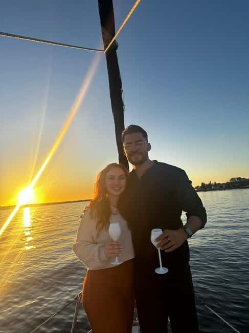 Porto:Magical shared Sunset Ocean,with drinks&snacks(orDay) - Who Will Love This Experience?