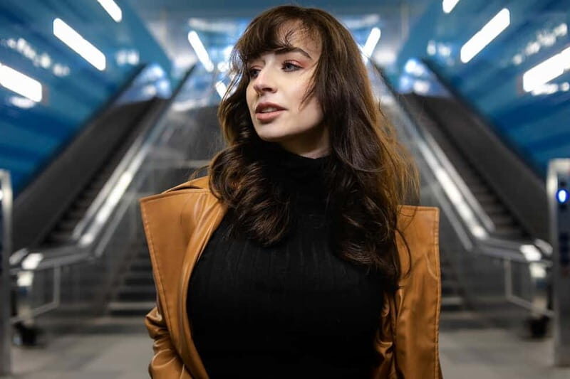 Portrait shoot in Hamburg your private walk with a professional photographer - Analyzing the Value and Suitability