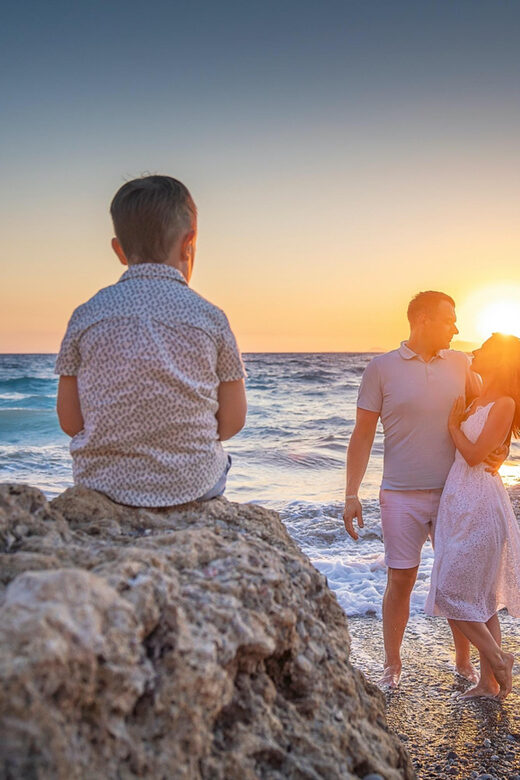 Portraits in Marbella: Private Vacation Photographer Tour - Key Points