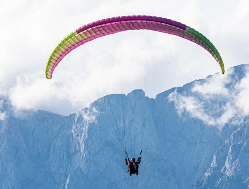 Potes: Paragliding in the Picos de Europa with professional pilots - Key Points