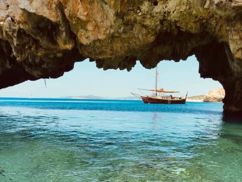 Pounta: A boat trip to the Pirate Cave - FAQ